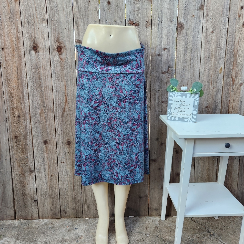 NWT Lularoe Plus Size Skirt Colors Grey /Pink Size 2XL